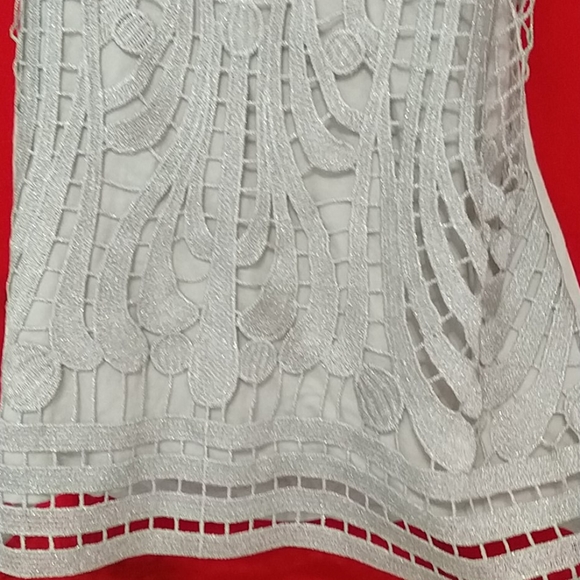 💥5 for $20💥Vintage look gray and silvver top - Picture 3 of 3